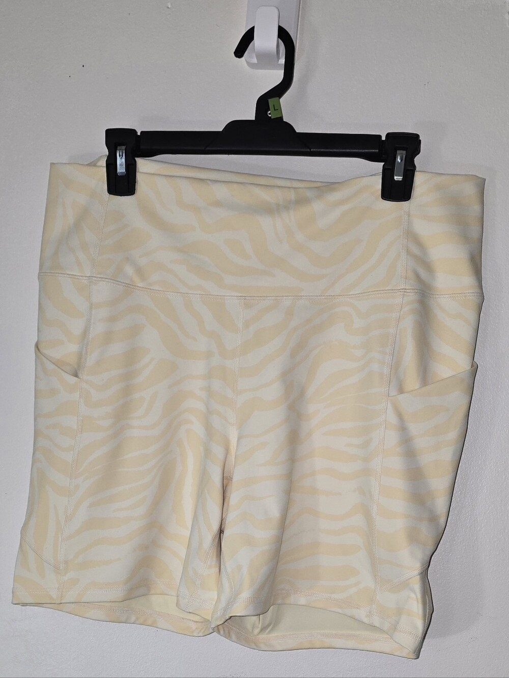 PureLuxe by Fabletics Striped Activewear Top - Pale Yellow Zebra Stripe